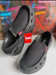 sepatu karung pria