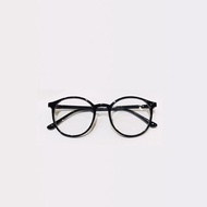 Silly cat glasses