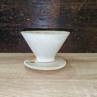 柴燒無釉咖啡濾杯-鶯歌李玟叡