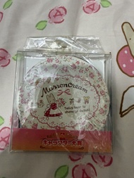 Sanrio Marron cream