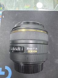 Sigma 30mm f1.4 EX DC HSM CANON EF