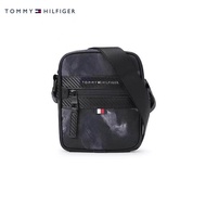 Tommy Hilfiger Men’s Reporter Bag RC-01