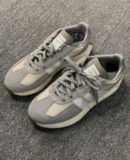 ✨【全新現貨】adidas originals Retropy E5 跑步鞋 男女同款 灰白色