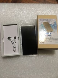 金屬髮絲紋行動電源8000mAh