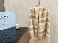 💜Loewe Scarf 羊絨淺色系圍巾披肩