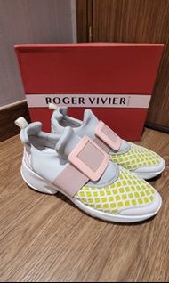 Roger Vivier Viv Run Sneaker 運動鞋