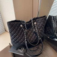 Big Bag 2023 New Fashionable Shoulder Bag 2023 Bag Big Shoulder Bag Big Shoulder Bag Messenger Bag B