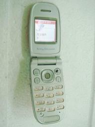 Sony Ericsson Z300i Z300 GSM 雙頻 無照相 摺疊 手機 100121801