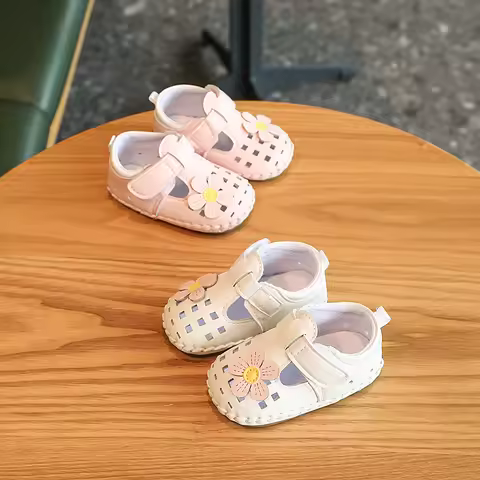 0-18M NEW Girl Ventilate Cute Little Bear Baby Sandals Infant Girls Shoes Princess Rubber Sole Non-s