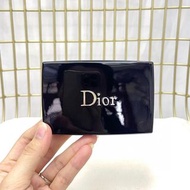新版Dior恆久凝脂粉餅