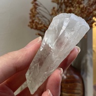 Green Crystal Raw Ore U 49.4g 21B1,0001U