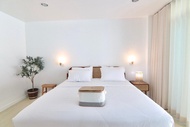 邦盛公寓套房 - 35平方公尺/1間專用衛浴 (Beachfront Deluxe Pool Access + Free Disney Plus)