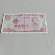uang vietnam 200 dong