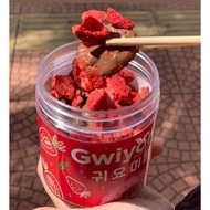 Gwiyomi Strawberry Cookies with Melted Callebaut Chocolate 210g