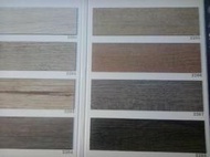 三群工班立體木紋塑膠地板長條塑膠地磚6X36X2.0MM每坪DIY550元可代工服務迅速網路最低價另壁紙地毯窗簾油漆服務