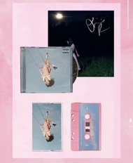 餘1 [簽名大卡 Signed set 預購] Olivia Rodrigo - you seem pretty sad for a girl so in love (signed bundle): 