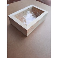 Wooden frame 13 x 18 x 4.5 cm