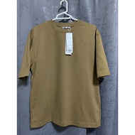 Uniqlo T-Shirt