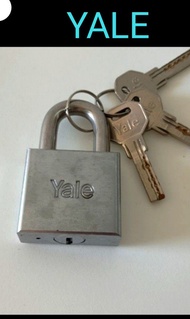 父親節禮物精選  50MM   YALE   耶魯鎖  著名品牌  鐵閘鎖 捲閘鎖  大閘鎖  大門鎖  店舖 家居防盜  配備3條原裝電腦鎖匙  高度保安 安全可靠  全新 未用過