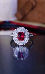 無燒紅寶石戒指1.06克拉18 k金鑲嵌鑽石