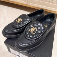 Chanel 黑金書包扣樂福鞋 eu38