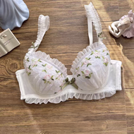 『Ship from MY』Japanese Plus Size Wired Bra Nature Beautiful Flower Embroidery Lace 大码内衣 75B 80B 80C 