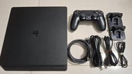 (二手主機)中古 PS4主機 薄型主機 Slim 500G CUH-2017A +手把充電座 直購價3400