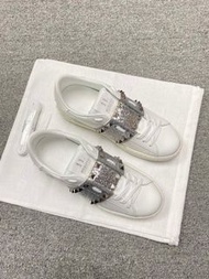 Valentino 女款 閃銀窩釘 小白鞋 #36 36.5 37 37.5 38 好價💰3550