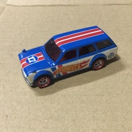 Hot Wheels '70 Datsun 510 Wagon Convention