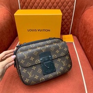 100% new LV S-Lock Messenger Bag 郵差包 男包