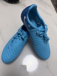足球鞋 Nike Phantom GX 2 Academy
