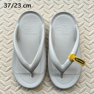 Second-Hand Shoes Taw&T0e Ivory Health Sandals (TB67)