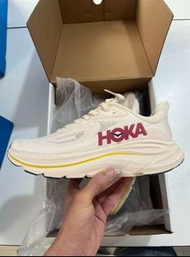 HOKA ONE ONE CLIFTON 10 Beige米色 女款