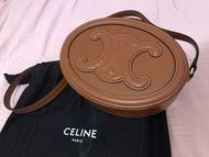 Celine OVAL BAG CUIR TRIOMPHE IN SMOOTH CALFSKIN TAN 月餅包