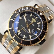 VERSACE V-Race 黑色面錶盤 金色配銀色 鋼錶帶 石英 男錶 VAK040016