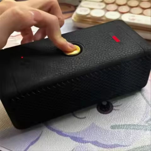 Suitable for repairing and replacing spare parts of the original plastic knob for MARSHALL Emberton 
