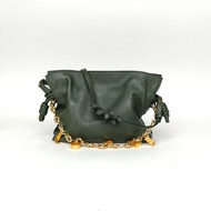 LOEWE FlamencoClutch扭結抽繩福袋包迷你22綠色牛皮字母鏈條掛件肩背包