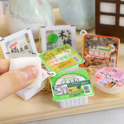 Simulated food game pinch music decompression tofu key chain Japanese tofu Chinese tofu pudding pend