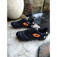 Lotto stadio football boots with neat stitching, size 38-43