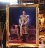 กรอบรูปหลุยส์ สีทองวาวขนาดกรอบ 3นิ้ว พร้อมใส่ภาพพระบรมด้านในกรอบ 30x40 นิ้ว