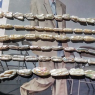 [1 strand] Elongated/ Biwa pearl - Freshwater pearls