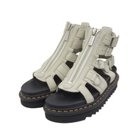 全新未使用Dr.Martens Martens Olson Center-Zip Gladiator 皮革涼鞋，煙灰色，英國尺寸 4，附鞋盒和防塵袋。