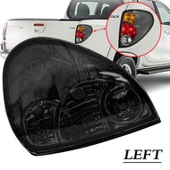 ไฟท้ายรถมิตซูบิชิ L200ไทรทัน2005-2015รถกระบะด้านหลังไฟท้ายหยุดเบรคย้อนกลับอุปกรณ์เสริมรถยนต์