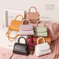 Dylan Gold Sling
