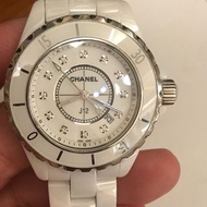 Chanel 白色12顆鑽j12錶