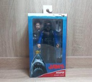 全新 正版 NECA 大白鯊 Hooper 鯊魚籠潛水服版