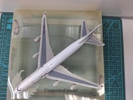[珍藏品讓出] 泰國航空 1 ：400 Boeing B747-400 飛機模型 鐵制
