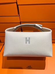 👏🏻門市現貨～🐎Hermes愛馬仕新款飯盒包PM