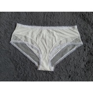 Panty Color Ivory Under Hollow Label