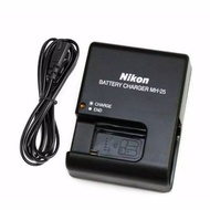 Nikon Mh25 Charger for D7000 D7100 D7200 D600 D610 D800